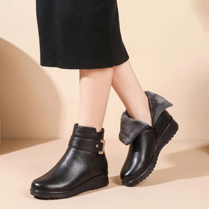 Bervona | Damen Winterstiefel Stiefeletten Schwarz - Black - Image 4
