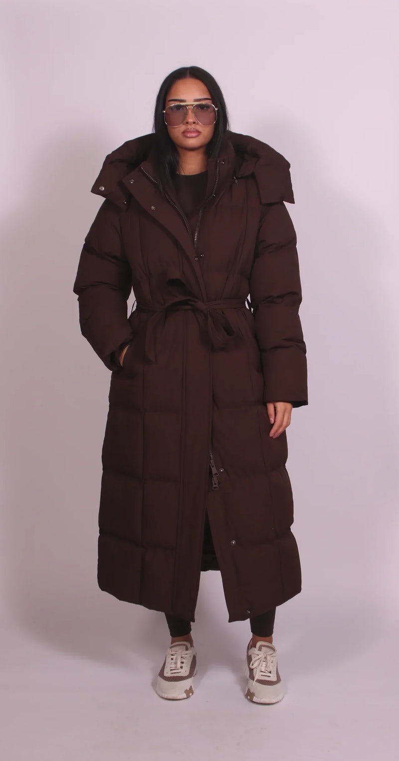 Branka | Damen Lange Winterjacke mit Kapuze - Dark Brown - Image 1