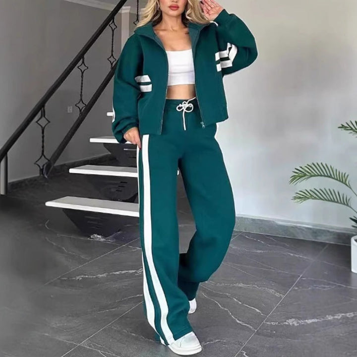 Delvira | Damen Trainingsanzug Set Crop Jacke Weite Hose - Image 4