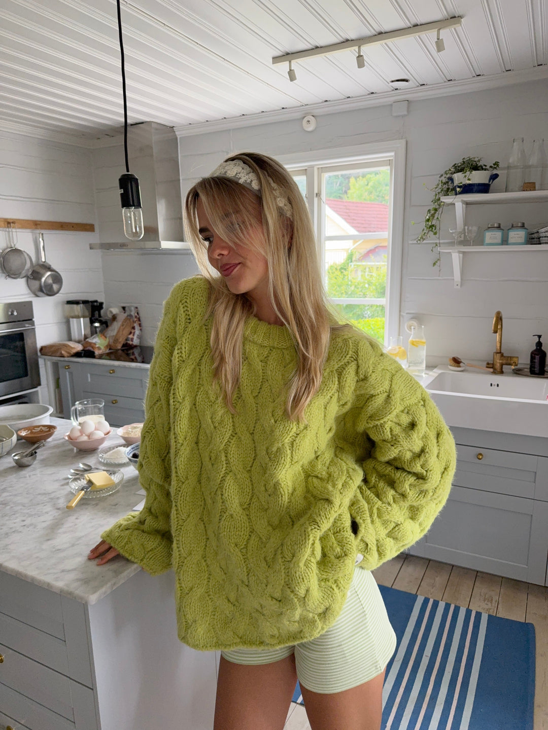 Delvorna | Damen Zopfstrickpullover Oversize - Light Green - Image 6