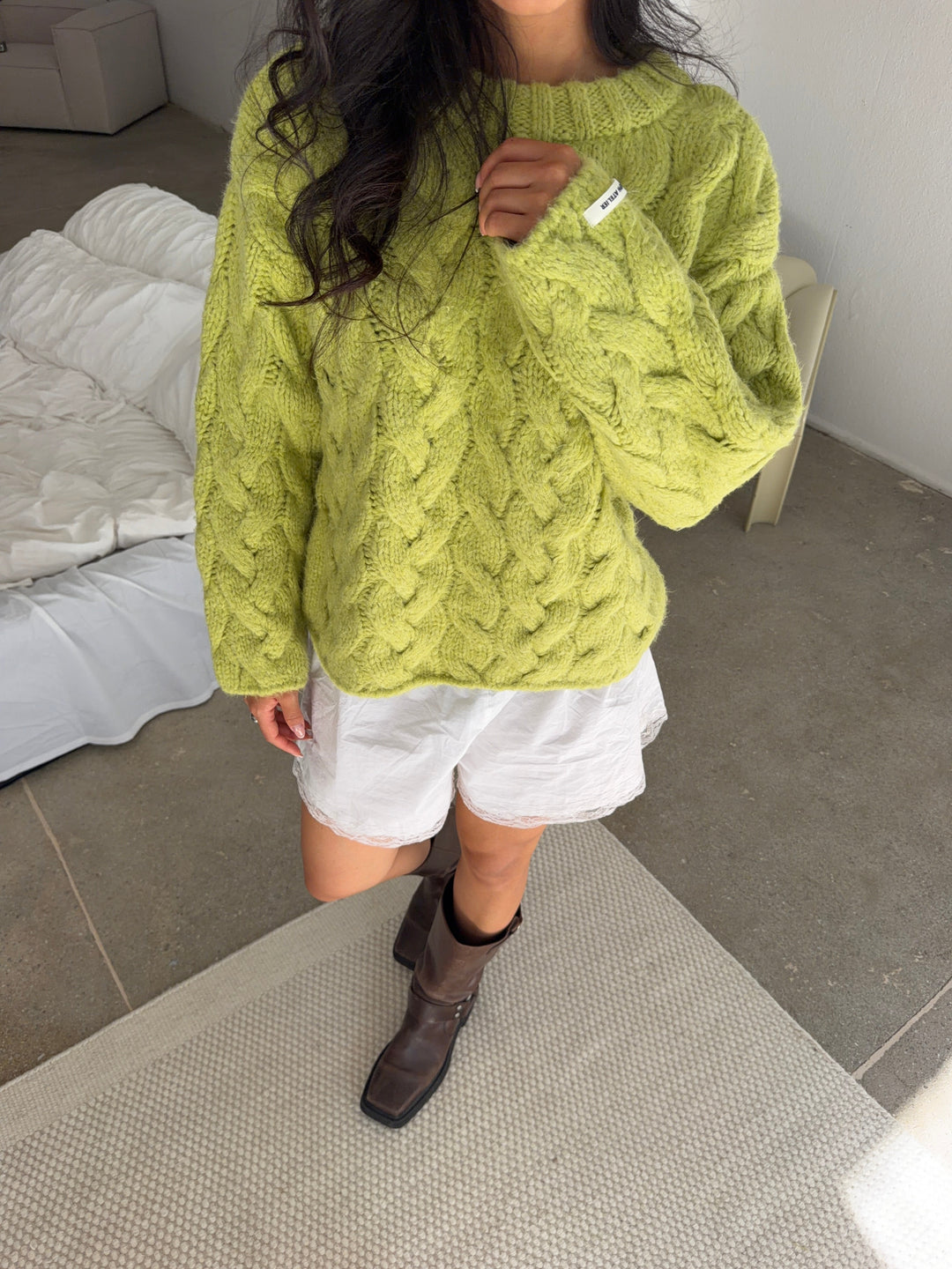 Delvorna | Damen Zopfstrickpullover Oversize - Light Green - Image 7