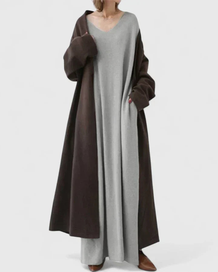 Drevan | Damen Oversize Maxi Strickkleid V-Ausschnitt - Light Grey - Image 3
