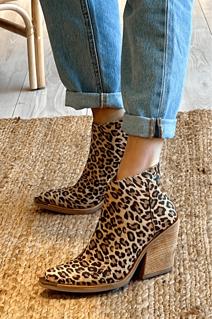 Flyndra | Damen Leopard Stiefeletten mit Blockabsatz - Leopard - Image 3