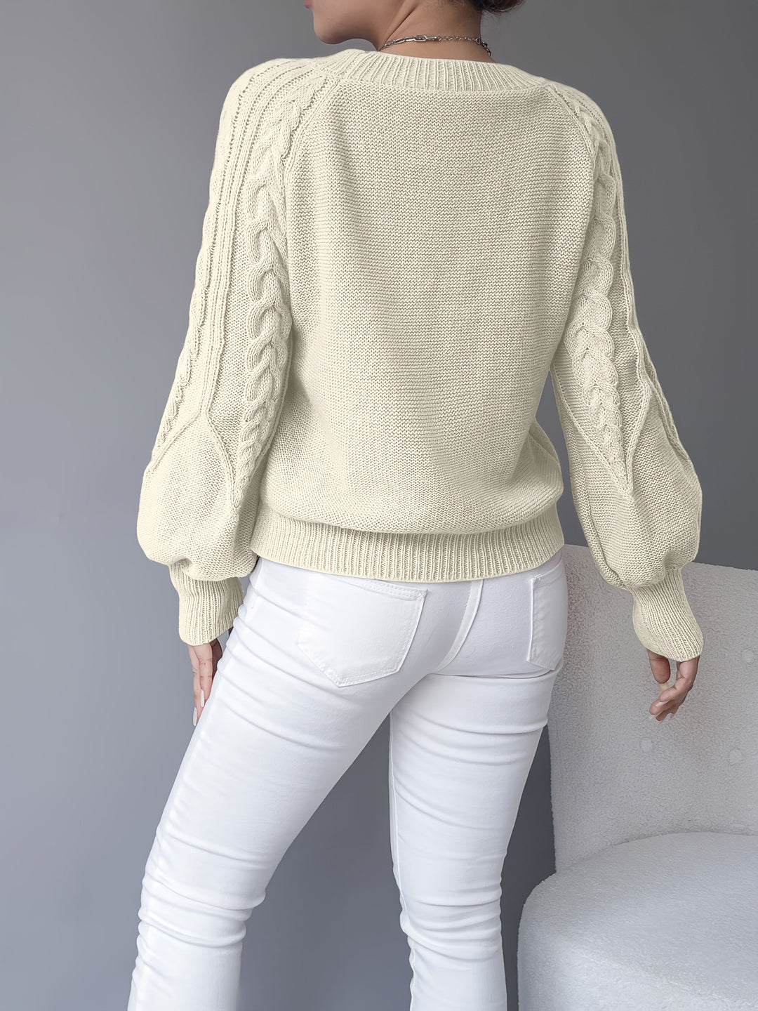 Gislind | Damen Zopfmuster Strickpullover mit Ballonärmeln - Black - Image 5