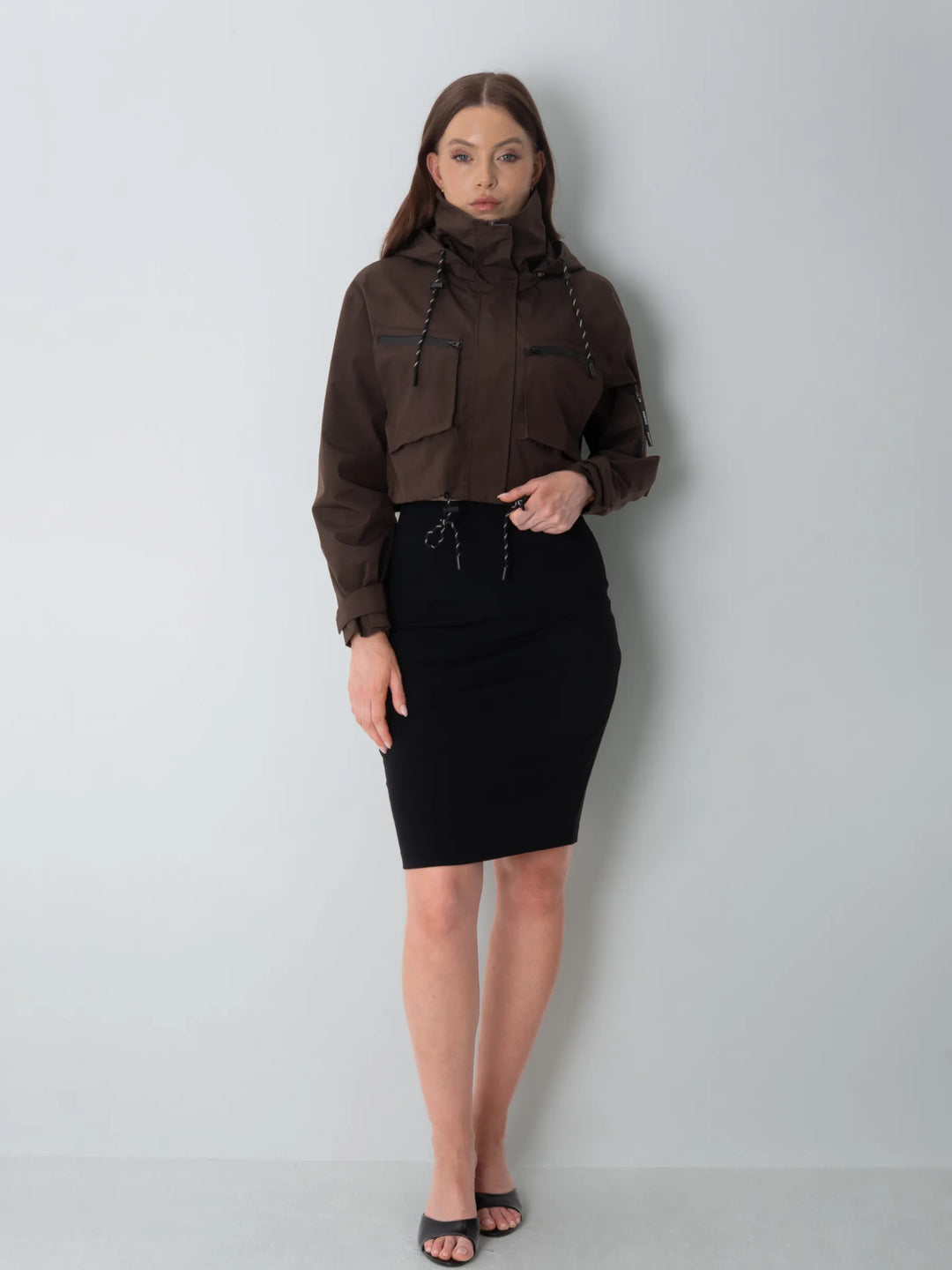 Golveke | Damen Kurze Winterjacke mit Kapuze - Black - Image 3