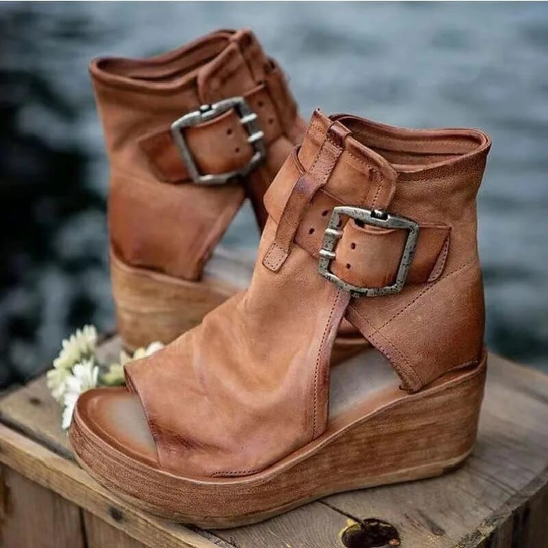 Golvind | Damen Keil-Stiefeletten Offene Zehenpartie Schnalle - Image 1