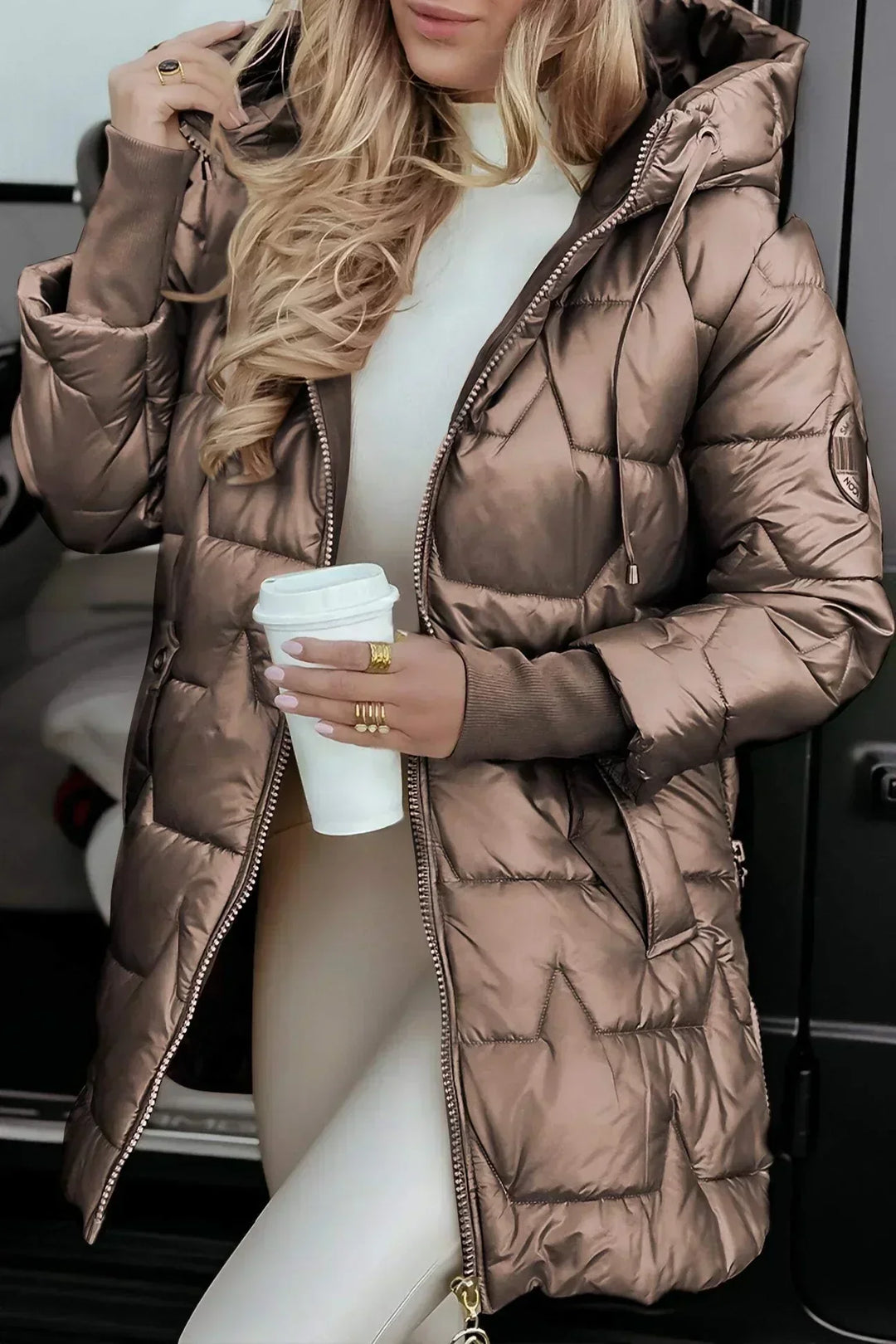 Heloise | Damen Lange Winterjacke mit Kapuze - Bronze - Image 2