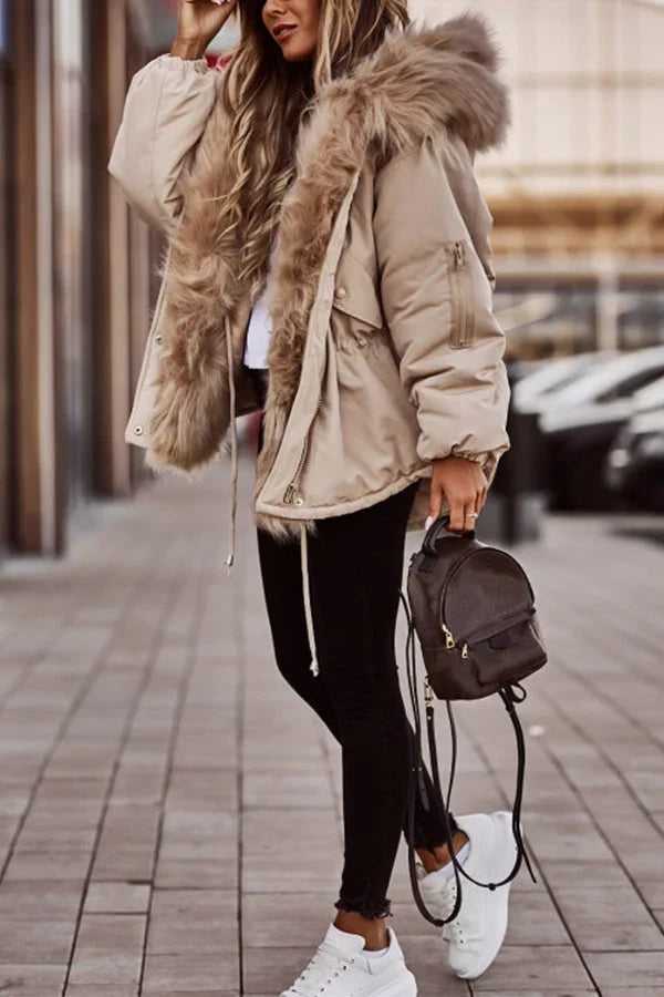 Hildrun | Damen Winterjacke Oversize Parka mit Fellkapuze - Beige - Image 7