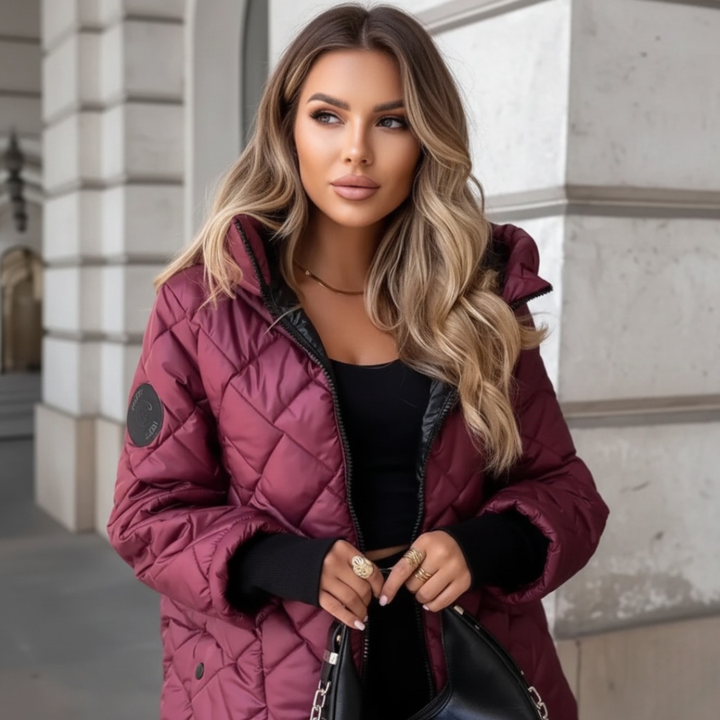 Karla | Damen Gesteppte Winterjacke mit Kapuze - Image 1