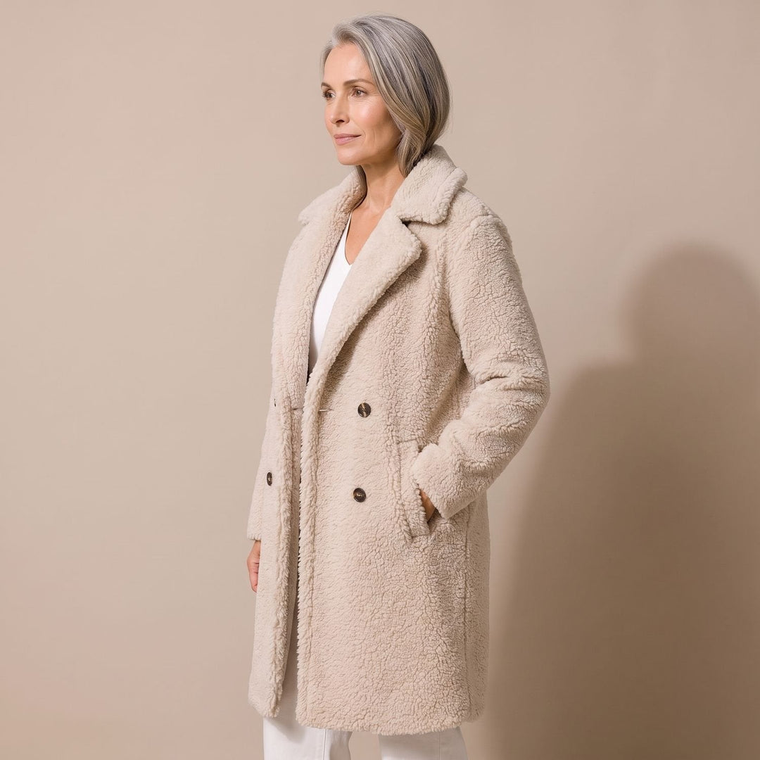 Lyvonde | Damen Langer Wintermantel Teddy Fleece - Beige - Image 2