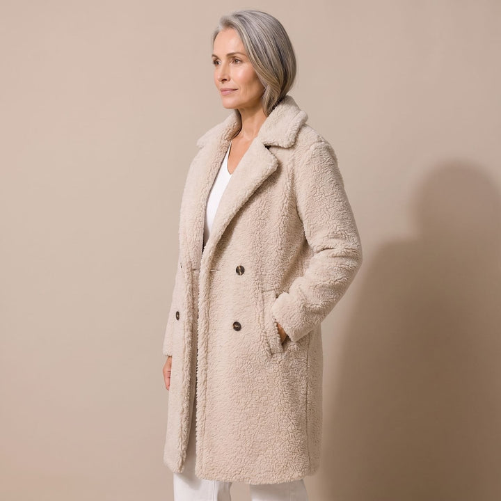 Lyvonde | Damen Langer Wintermantel Teddy Fleece - Beige - Image 2