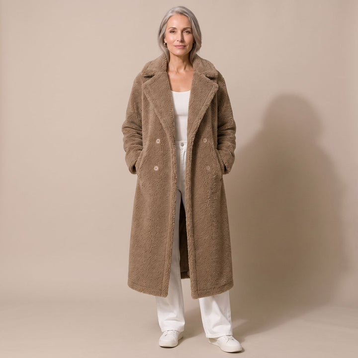 Lyvonde | Damen Langer Wintermantel Teddy Fleece - Beige - Image 6