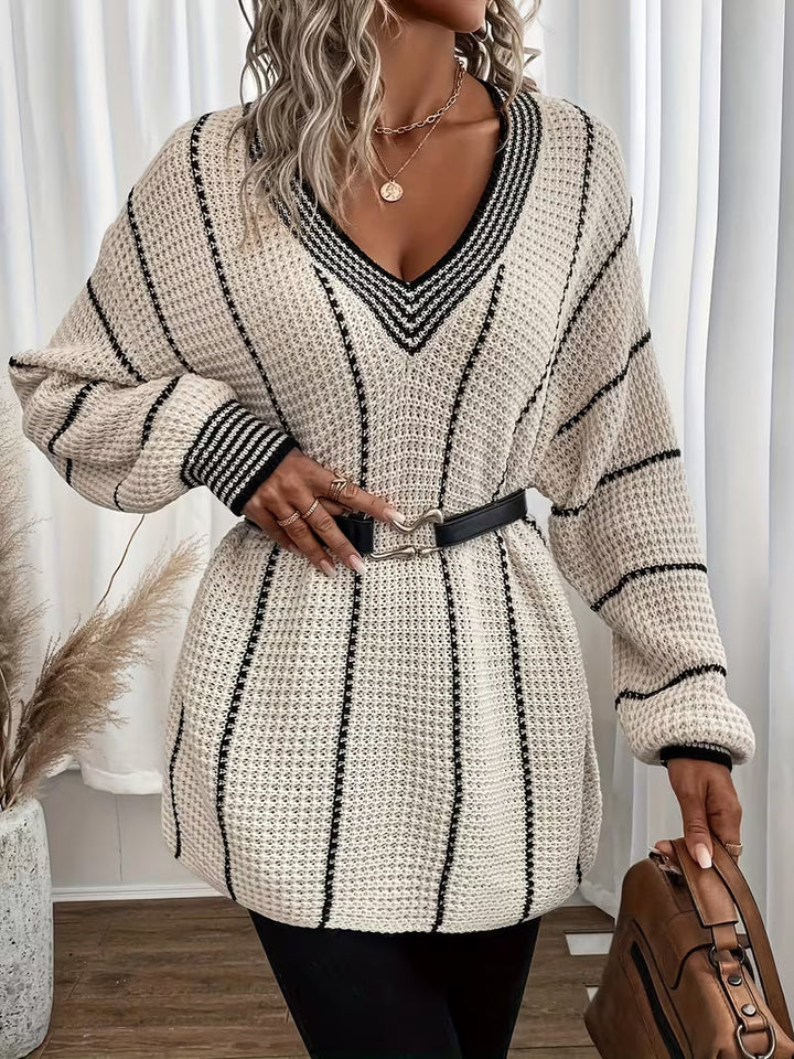Nolvra | Damen Oversize Strickpullover V-Ausschnitt - Cream - Image 4