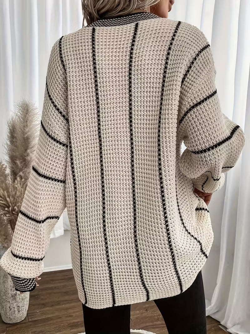 Nolvra | Damen Oversize Strickpullover V-Ausschnitt - Cream - Image 6