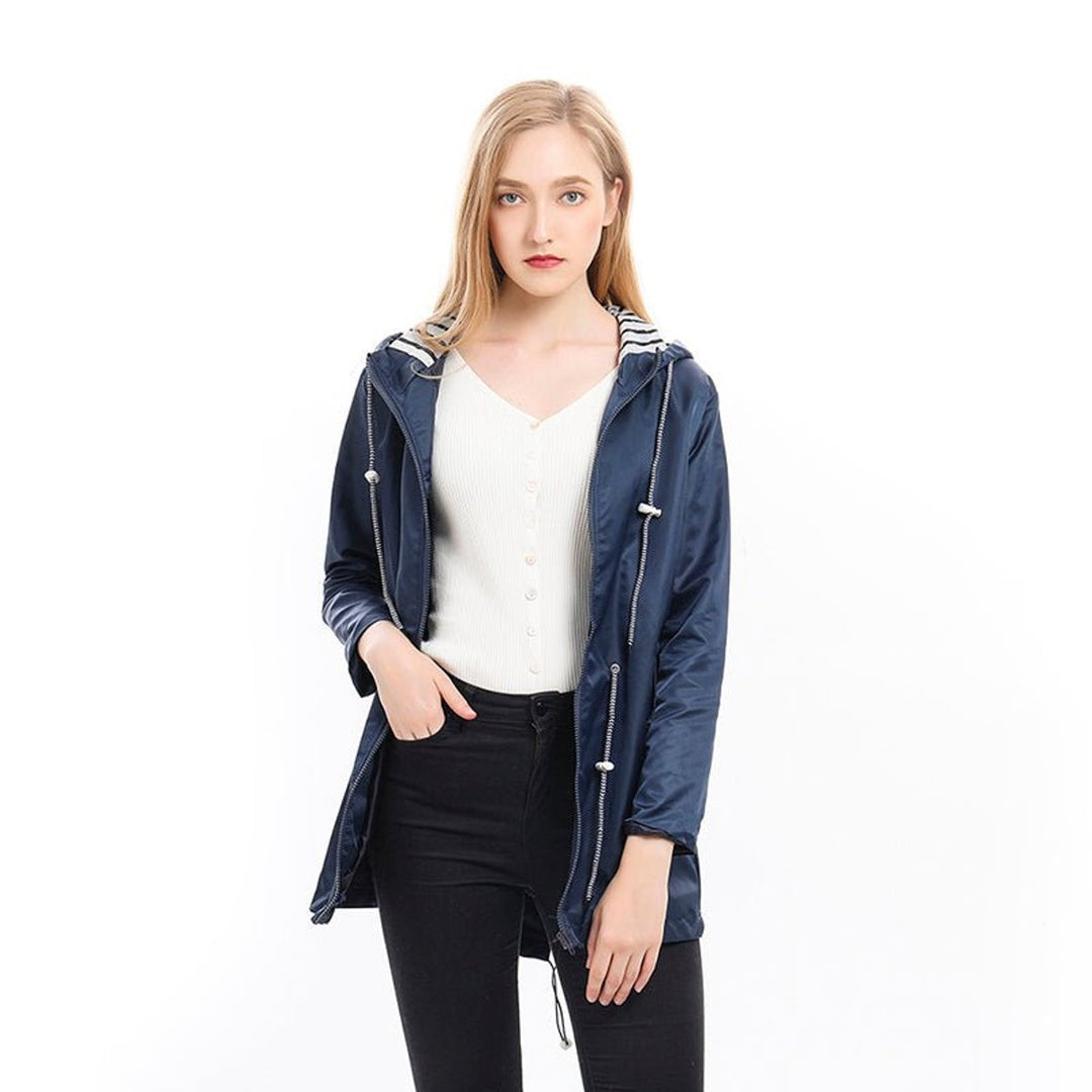 Rolvaine | Damen Regenjacke mit Kapuze und Taillenzug - Navy - Image 2
