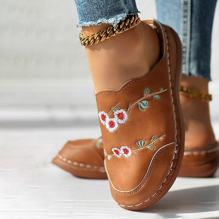 Rolvike | Damen Hausschuhe Bestickter Schlupfschuh - Brown - Image 24