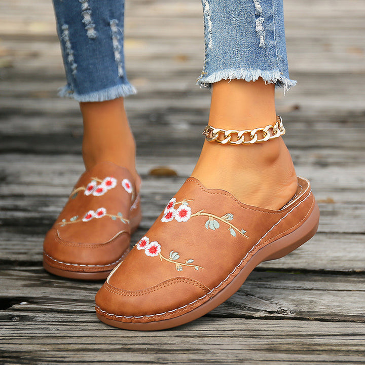 Rolvike | Damen Hausschuhe Bestickter Schlupfschuh - Brown - Image 3