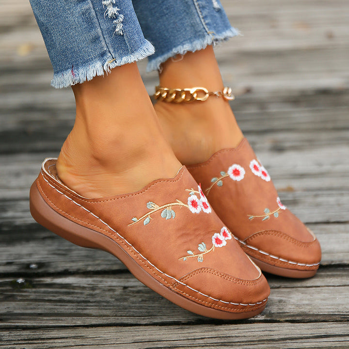Rolvike | Damen Hausschuhe Bestickter Schlupfschuh - Brown - Image 4