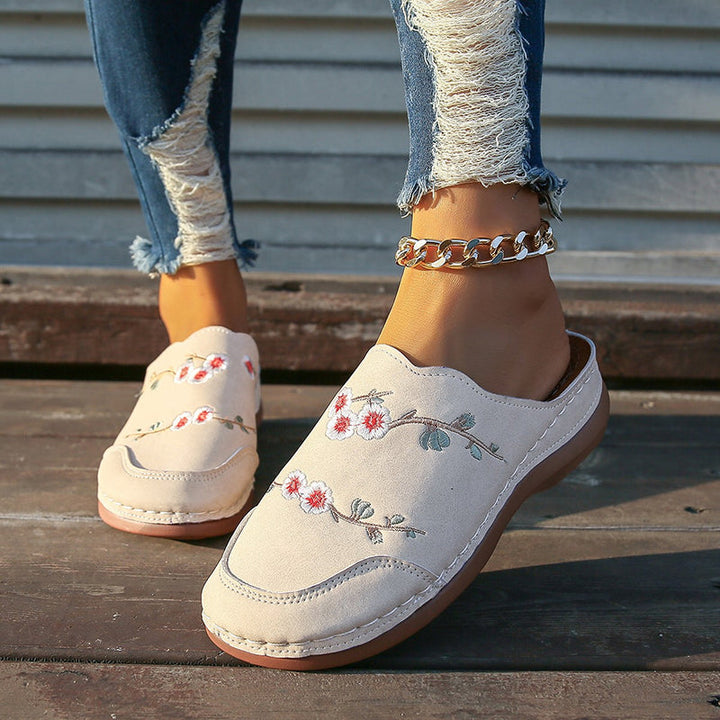 Rolvike | Damen Hausschuhe Bestickter Schlupfschuh - Brown - Image 9