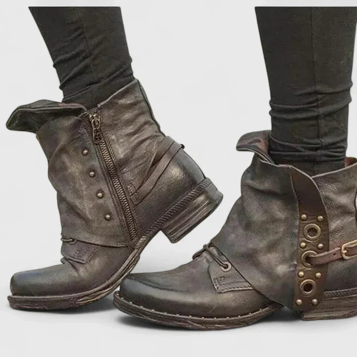 Rolvindra | Damen Stiefeletten Vintage Schnalle - Dark Brown - Image 2
