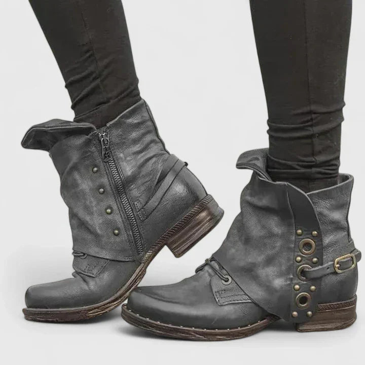 Rolvindra | Damen Stiefeletten Vintage Schnalle - Dark Brown - Image 4