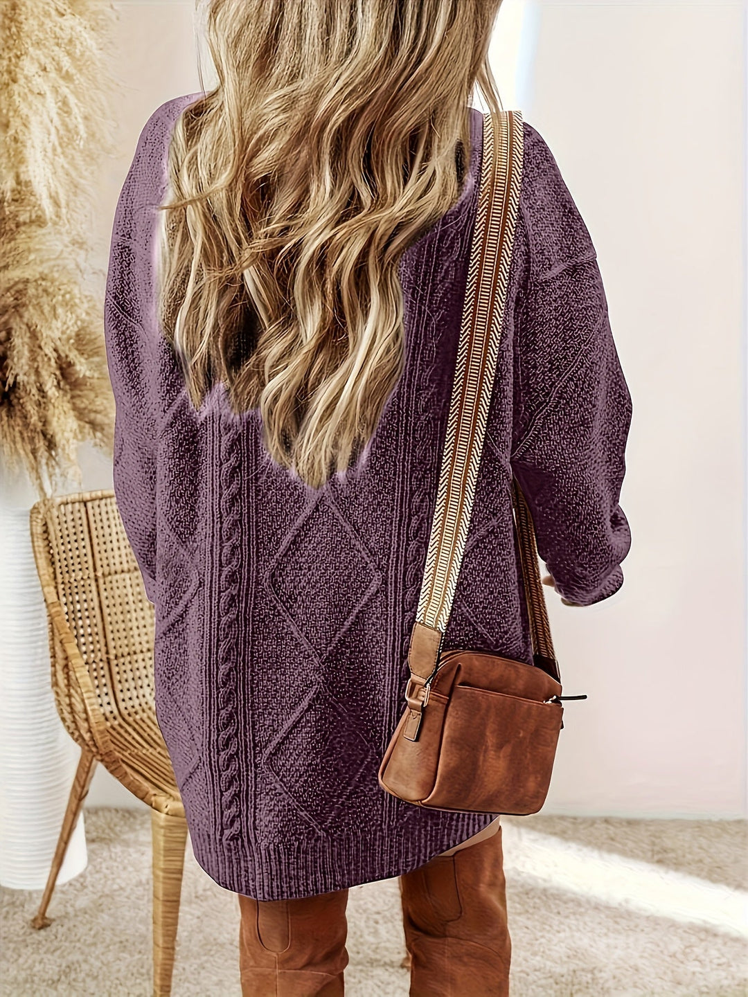 Solvane | Damen Strickkleid mit Zopfmuster - Purple - Image 3