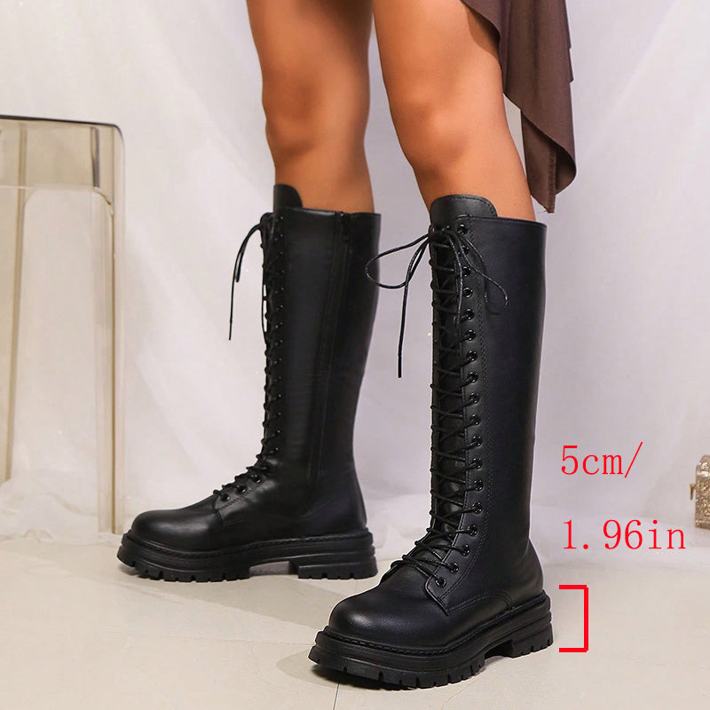 Thelvara | Damen Kniehohe Schnürstiefel mit Plateau - Black - Image 4