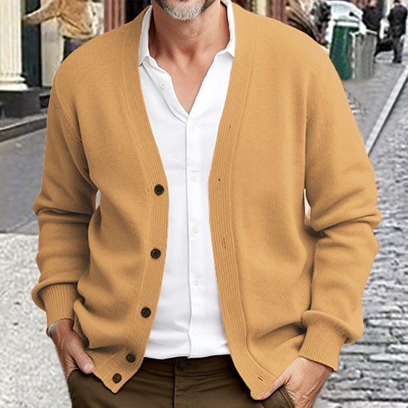 Valdric | Herren Strickjacke V-Ausschnitt Knopfleiste - Red - Image 2