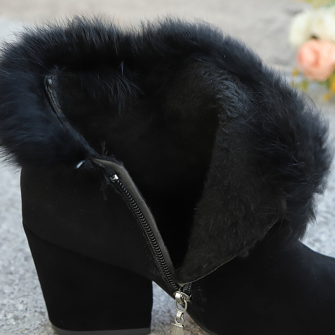 Veldrun | Damen Stiefeletten mit Fellborte und Blockabsatz - Black - Image 12