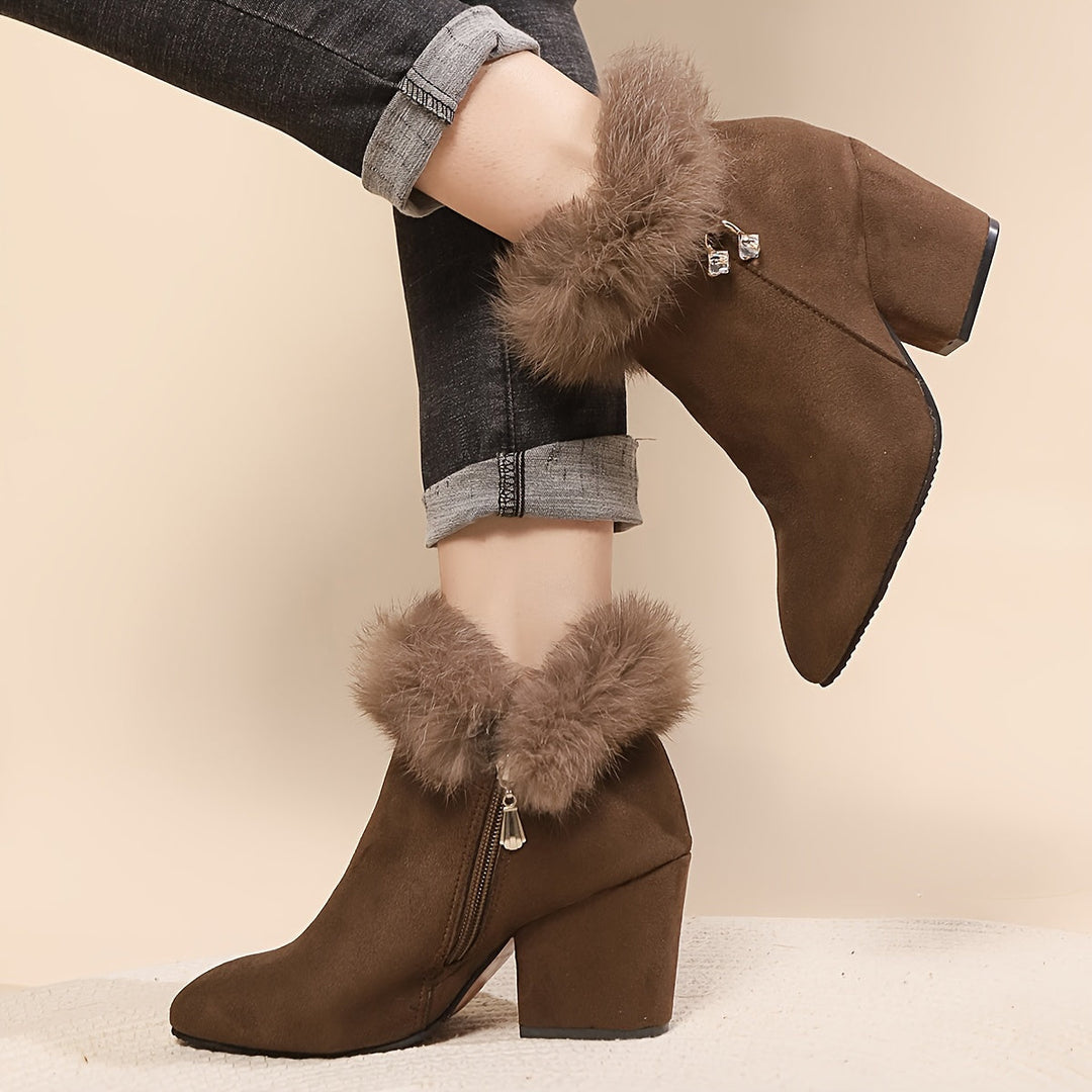 Veldrun | Damen Stiefeletten mit Fellborte und Blockabsatz - Black - Image 2