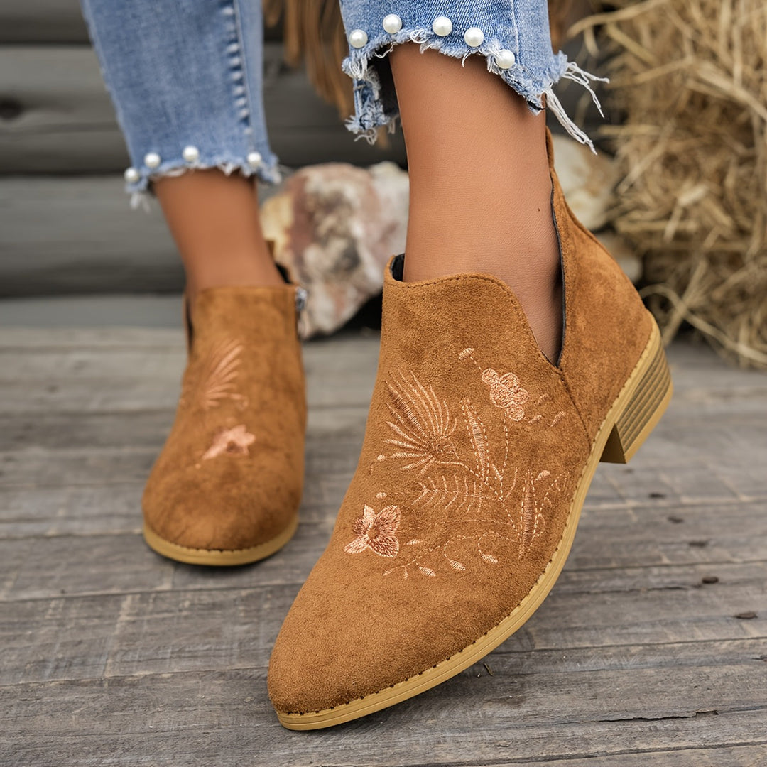 Veldrun | Damen Stiefeletten mit Stickerei - Black - Image 11