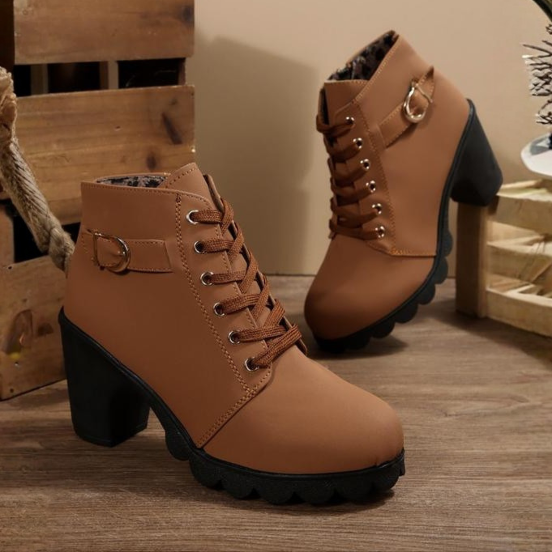 Wulfbera | Damen Schnürstiefelette mit Blockabsatz - Image 1