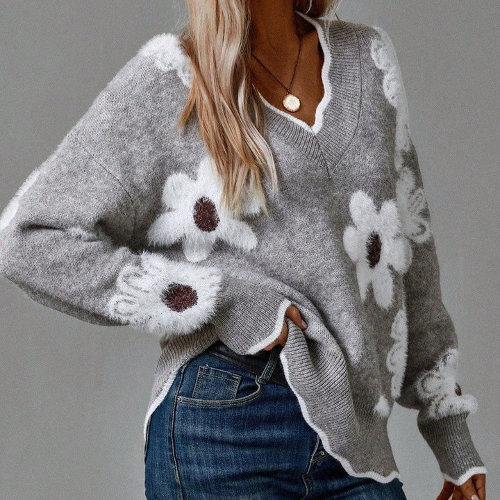Wulfhild | Damen Pullover mit Blumenmuster - Image 1