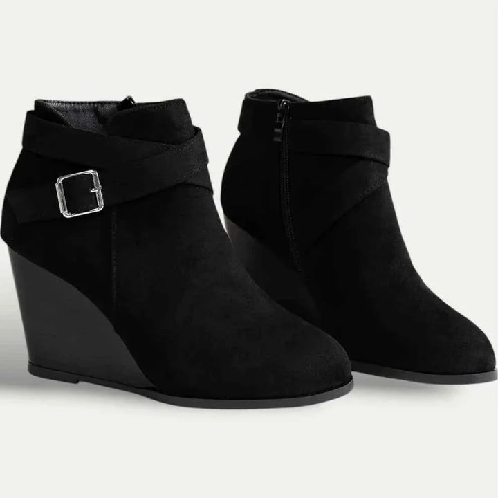 Zilveka | Damen Keilabsatz Stiefeletten Schwarz - Black - Image 1