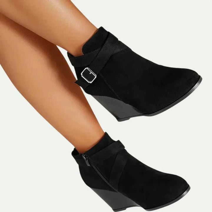 Zilveka | Damen Keilabsatz Stiefeletten Schwarz - Black - Image 3